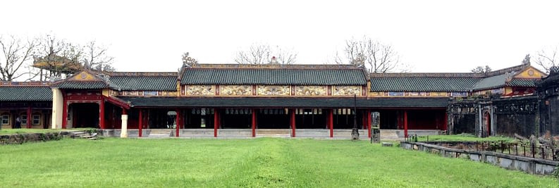 Chinese Influence in Vietnam Art, Architecture, and Artifacts of Hue's Forbidden City Palace